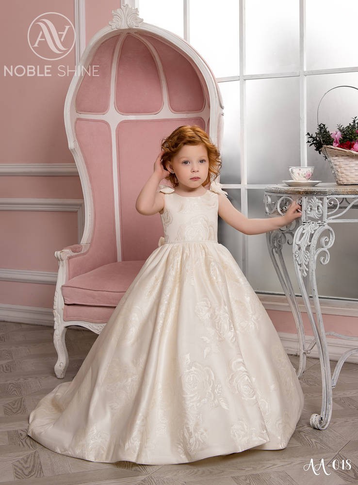 Dress AA-018 from the Princess Dream collection by Noble Shine