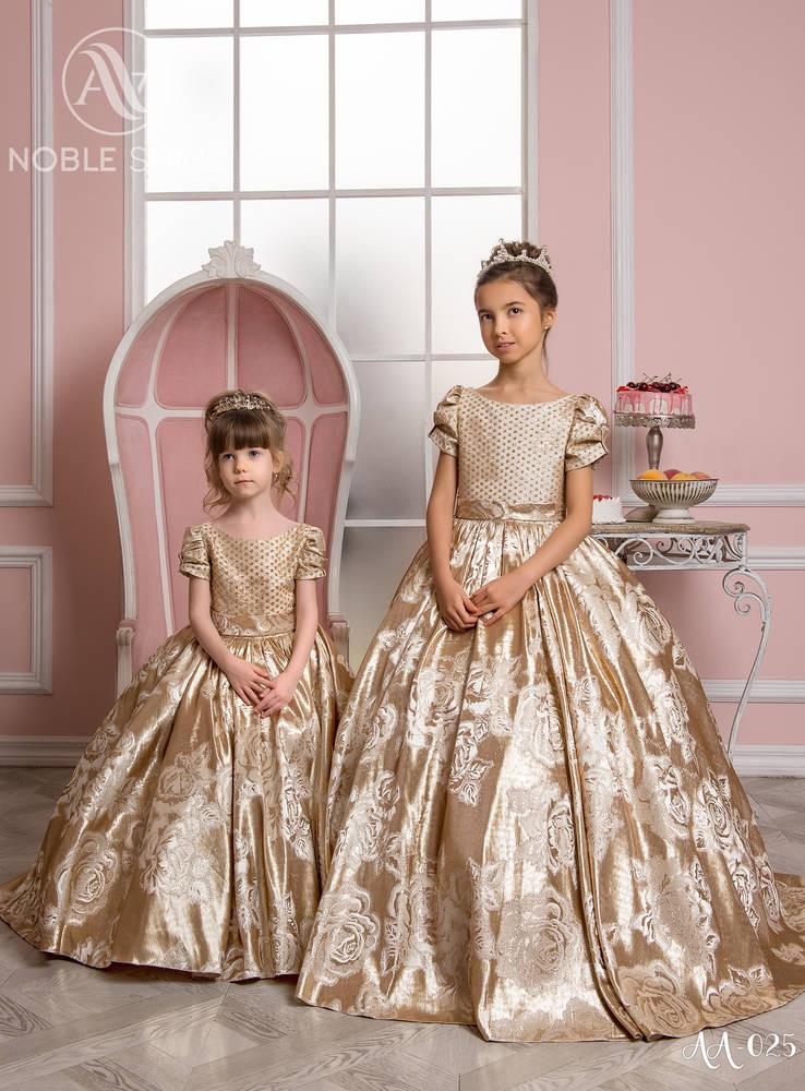 Dress AA-025 from the Princess Dream collection by Noble Shine
