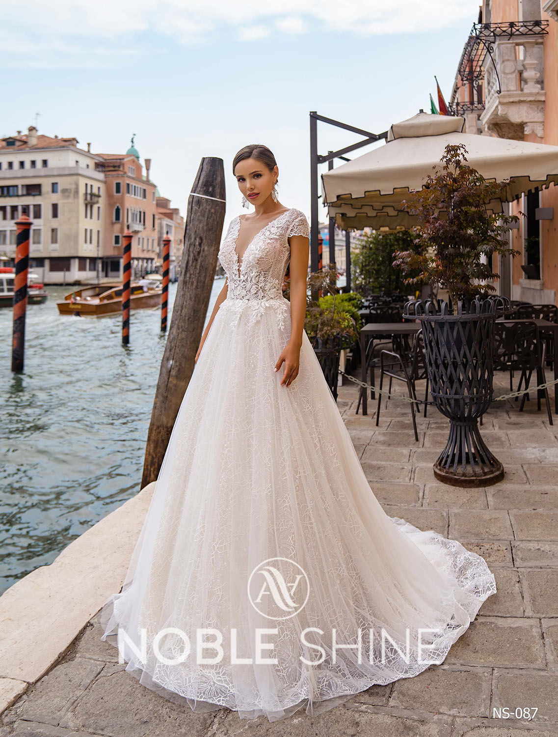 Dress NS-087 from the Venice collection by Noble Shine