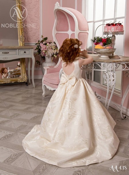 Dress AA-018 from the Princess Dream collection by Noble Shine