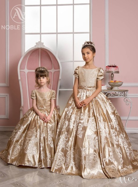 Dress AA-025 from the Princess Dream collection by Noble Shine