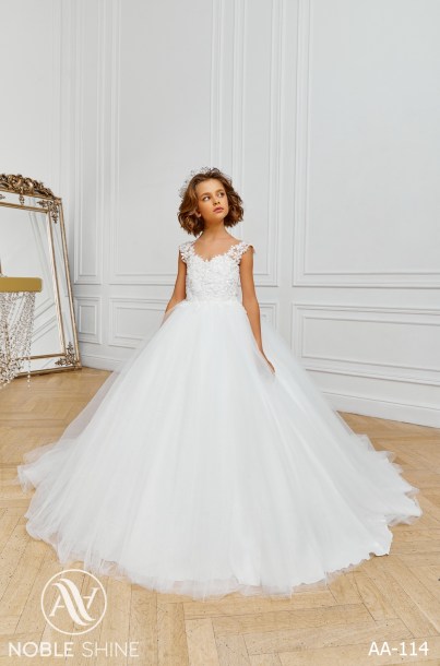 Dress AA-114 from the Royal Flowers collection by Noble Shine