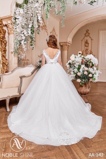 Dress AA-143 from the Royal Flowers collection by Noble Shine