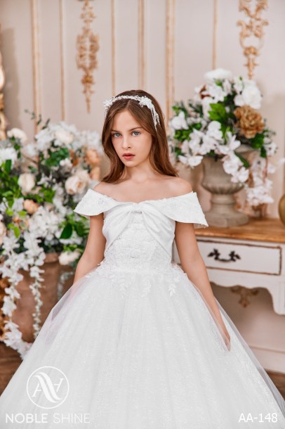Dress AA-148 from the Royal Flowers collection by Noble Shine