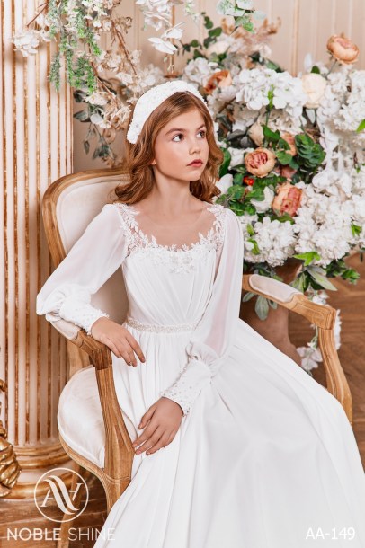 Dress AA-149 from the Royal Flowers collection by Noble Shine