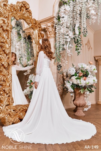 Dress AA-149 from the Royal Flowers collection by Noble Shine