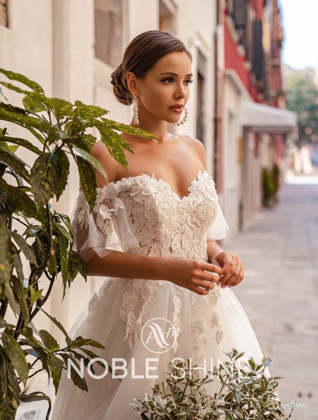 Dress NS-059 from the Venice collection by Noble Shine