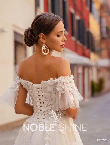 Dress NS-059 from the Venice collection by Noble Shine