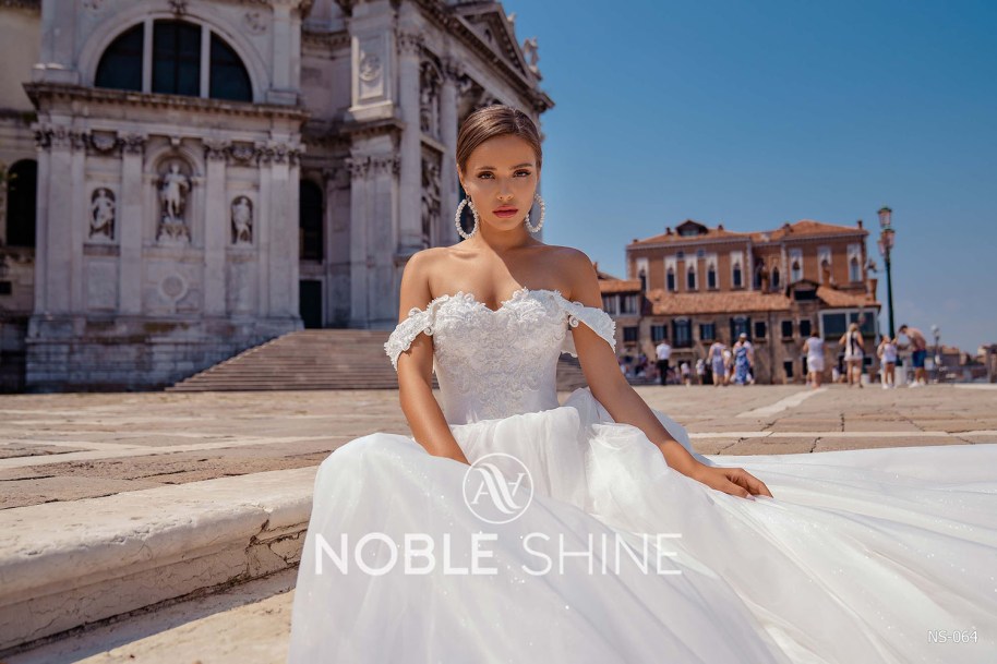 Dress NS-064 from the Venice collection by Noble Shine