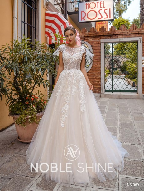 Dress NS-069 from the Venice collection by Noble Shine
