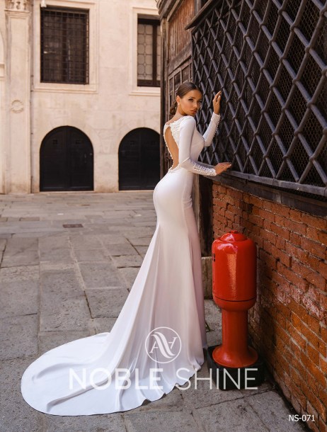 Dress NS-071 from the Venice collection by Noble Shine