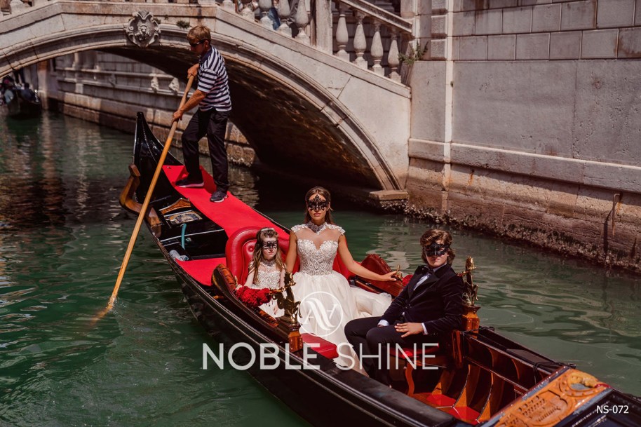 Dress NS-072 from the Venice collection by Noble Shine