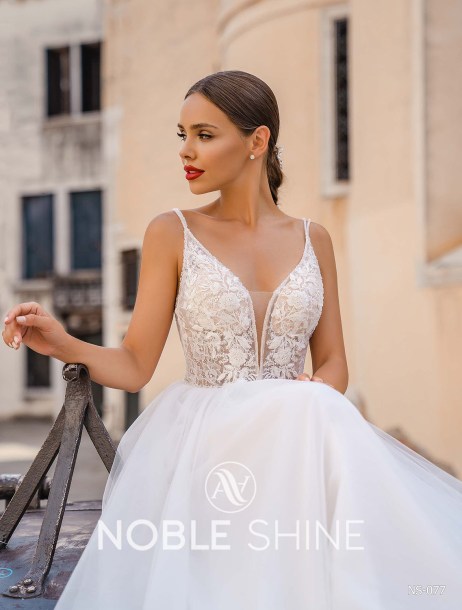 Dress NS-077 from the Venice collection by Noble Shine