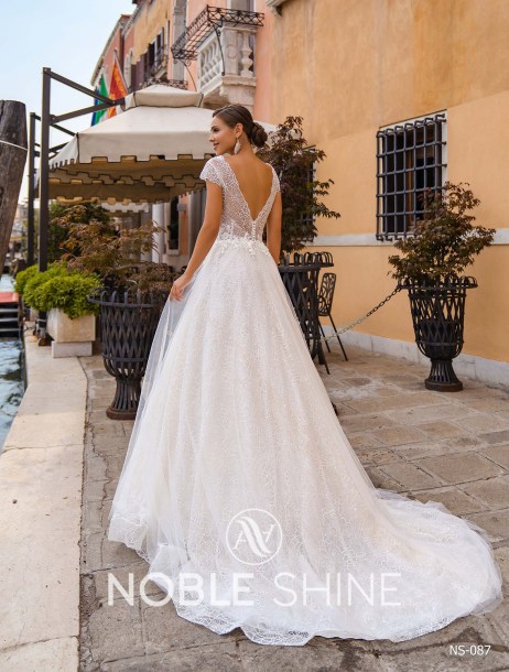 Dress NS-087 from the Venice collection by Noble Shine