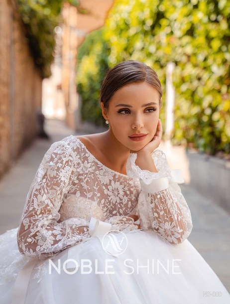Dress NS-088 from the Venice collection by Noble Shine