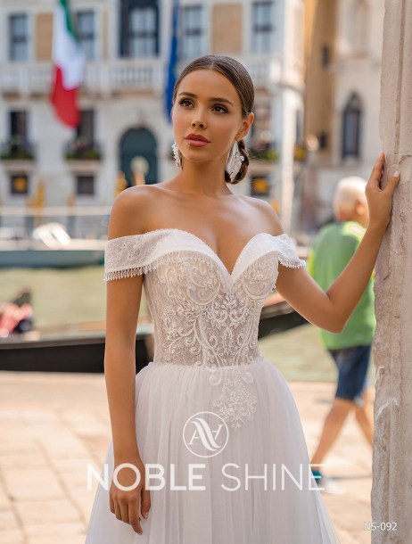 Dress NS-092 from the Venice collection by Noble Shine