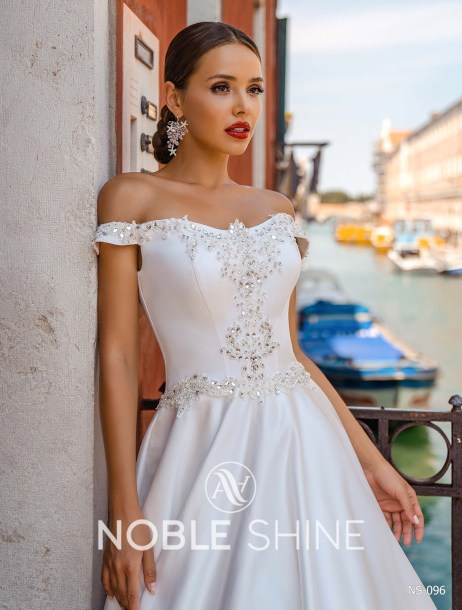 Dress NS-096 from the Venice collection by Noble Shine