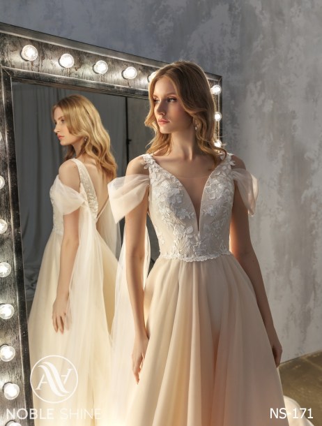 Dress NS-171 from the Felicity collection by Noble Shine