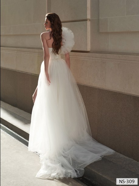 Dress NS-309 from the Amor collection by Noble Shine