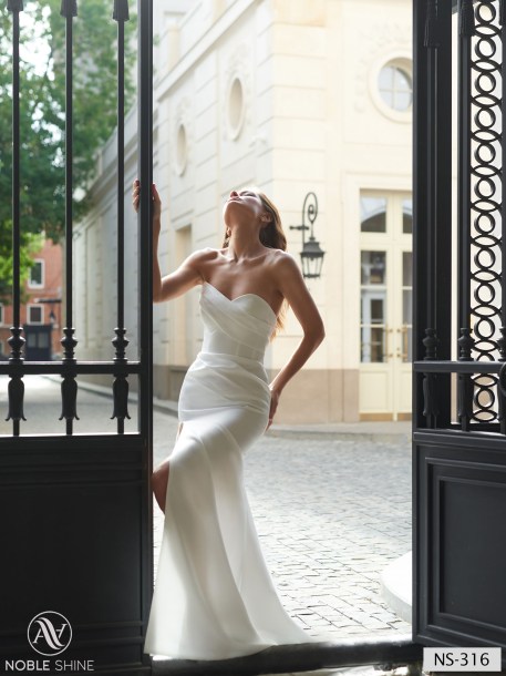 Dress NS-316 from the Amor collection by Noble Shine