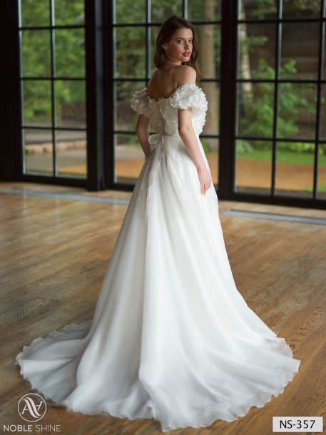 Dress NS-357 from the Amor collection by Noble Shine