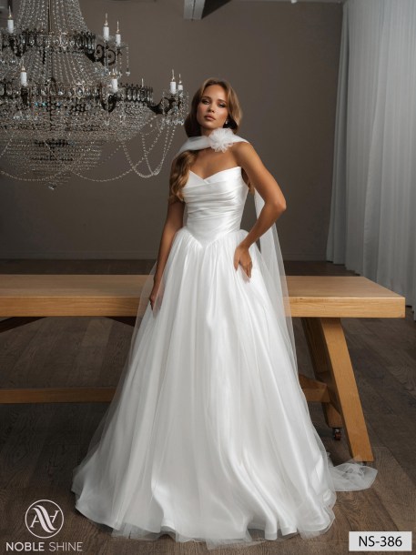 Wedding dress NS-386 from the Nova Fenix collection by Noble Shine