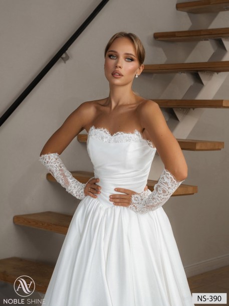 Wedding dress NS-390 from the Nova Fenix collection by Noble Shine
