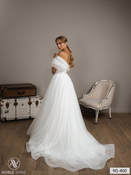 Wedding dress NS-400 from the Nova Fenix collection by Noble Shine
