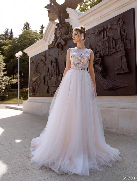 Dress SV301 from the Livadia collection by Noble Shine