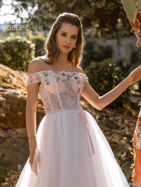 Dress SV302 from the Livadia collection by Noble Shine
