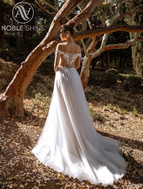 Dress SV303 from the Livadia collection by Noble Shine