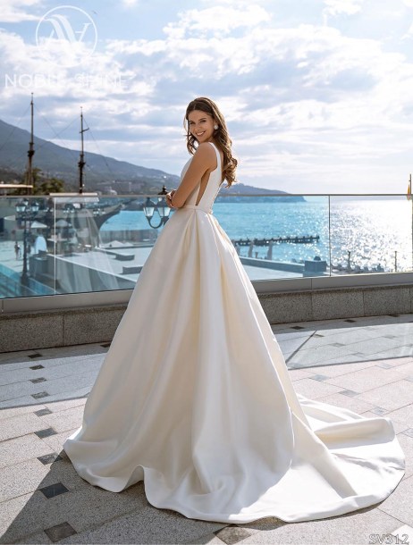 Dress SV312 from the Livadia collection by Noble Shine