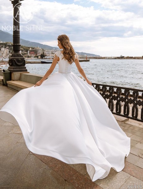 Dress SV315 from the Livadia collection by Noble Shine