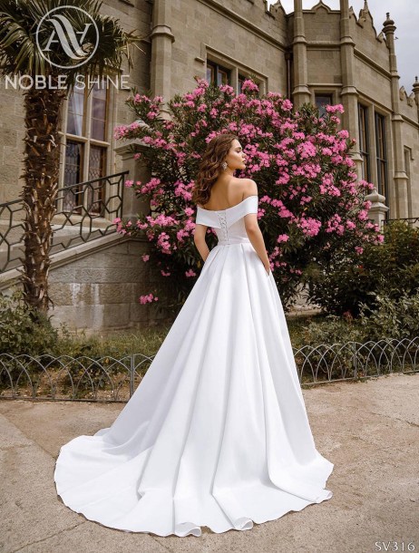 Dress SV316 from the Livadia collection by Noble Shine