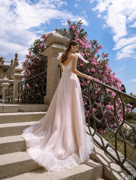 Dress SV320 from the Livadia collection by Noble Shine