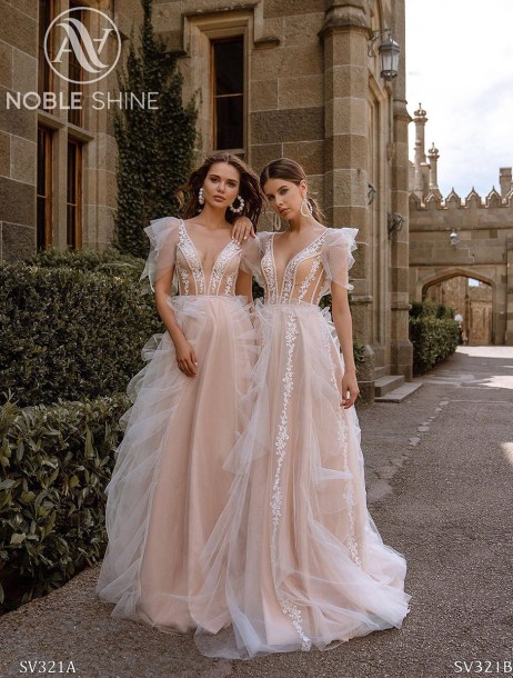 Dress SV321 from the Livadia collection by Noble Shine