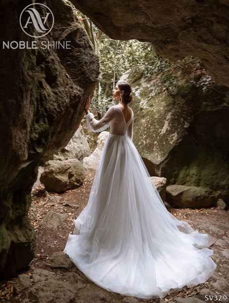 Dress SV329 from the Livadia collection by Noble Shine