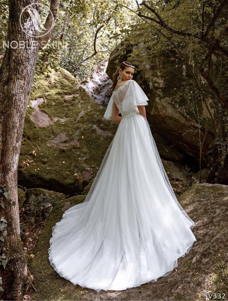 Dress SV332 from the Livadia collection by Noble Shine
