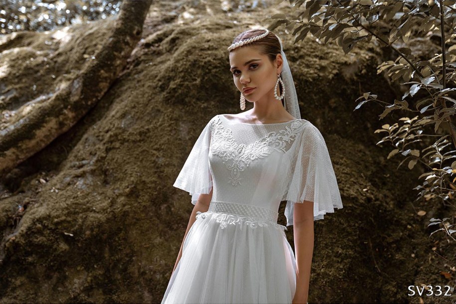 Dress SV332 from the Livadia collection by Noble Shine