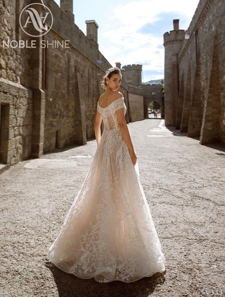 Dress SV333 from the Livadia collection by Noble Shine