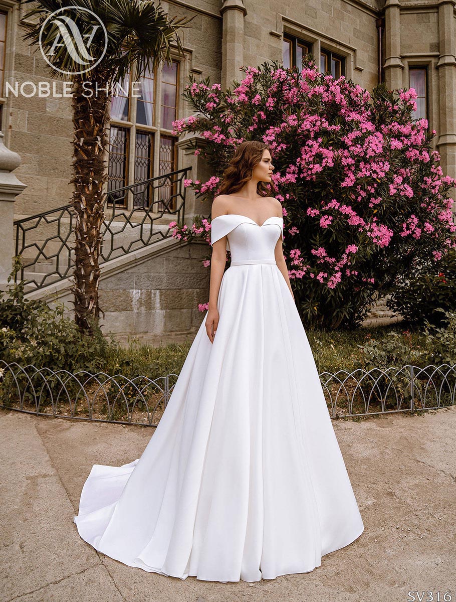 Dress SV316 from the Livadia collection by Noble Shine