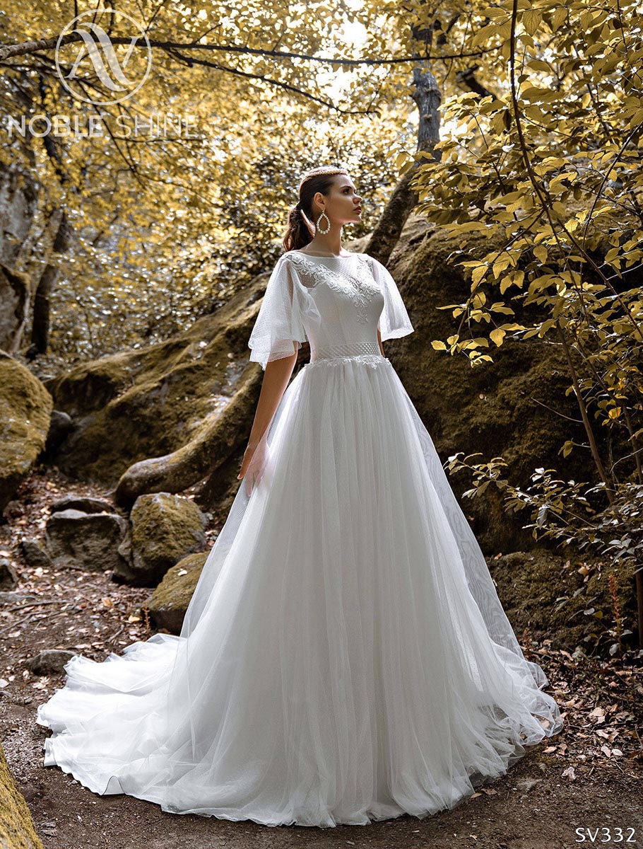 Dress SV332 from the Livadia collection by Noble Shine